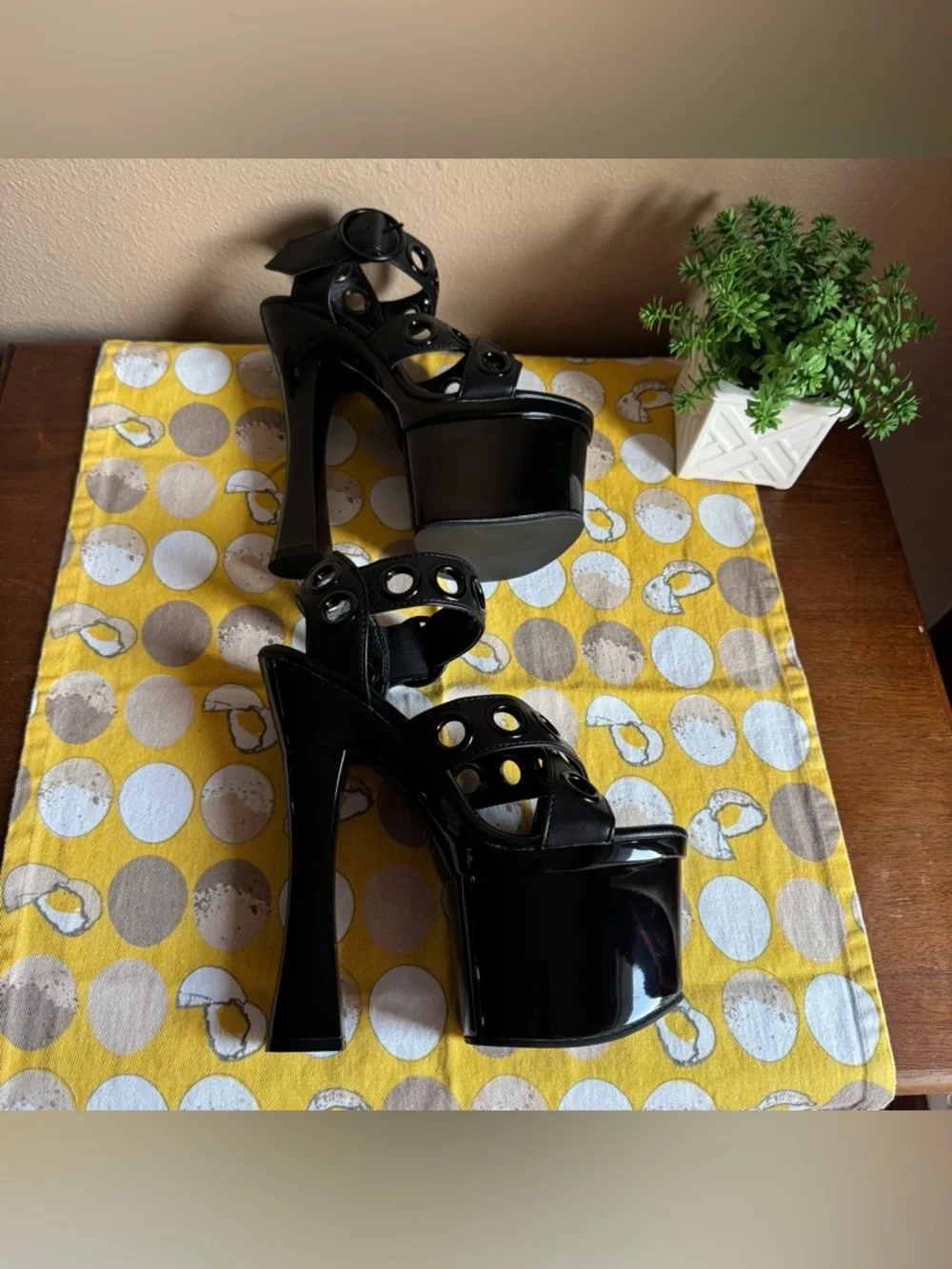 Dolls Kill Current Mood black grommet platform heels size 6 - Picture 11 of 16
